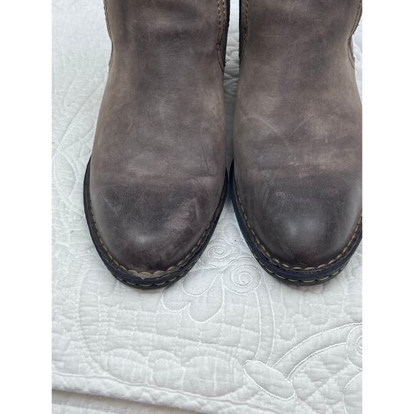 Born Women's Size 7.5 Tan Leather Low Heel Slip On Ankle Booties - Picture 5 of 11